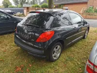 Gebraucht Peugeot 207 Tendance 88 PS (64 kW) 2008 Schwarz Limousine