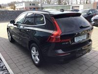 Gebraucht Volvo XC60 Core 197 PS (144 kW) 2023 Schwarz SUV