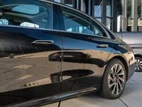 Gebraucht Mercedes E220 197 PS (144 kW) 2024 Schwarz Limousine