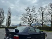 Gebraucht BMW 320 150 PS (110 kW) 1995 Blau Limousine