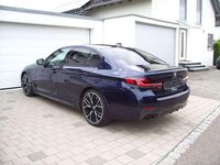 Gebraucht BMW 550 530 PS (389 kW) 2022 Bmw individual tansanitblau Limousine
