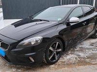 Gebraucht Volvo V40 R-Design 110 PS (80 kW) 2016 Schwarz Kleinwagen