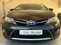 Gebraucht Toyota Auris Edition 90 PS (66 kW) 2015 Schwarz Limousine