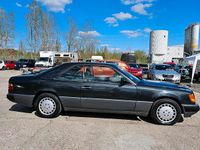 Second-hand Mercedes E300 220 CP (161 kW) 1992 Negru Coupe