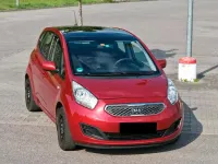 Gebraucht Kia Venga Edition 7 90 PS (66 kW) 2012 Rot Kleinwagen