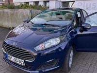 Gebraucht Ford Fiesta Trend 82 PS (60 kW) 2013 Blau Kleinwagen