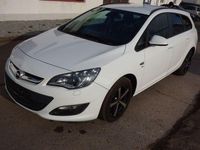 Gebraucht Opel Astra Energy 140 PS (102 kW) 2014 Weiß Limousine