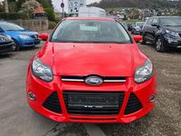 Gebraucht Ford Focus Titanium 125 PS (91 kW) 2013 Racerot Kleinwagen