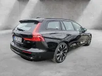 Gebraucht Volvo V60 Plus 197 PS (144 kW) 2025 Onyx schwarz Kombi