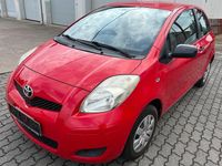 Gebraucht Toyota Yaris Basis 70 PS (51 kW) 2010 Rot Kleinwagen