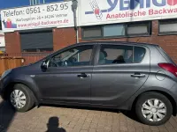 Gebraucht Hyundai i20 Classic 77 PS (56 kW) 2011 Grau Kleinwagen