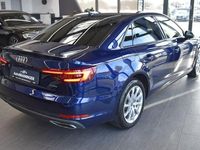 Gebraucht Audi A4 Sport 231 PS (169 kW) 2019 Blau Limousine