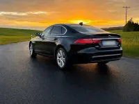 Gebraucht Jaguar XF Pure 163 PS (119 kW) 2016 Schwarz Limousine