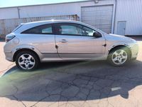 Gebraucht Opel Astra GTC 116 PS (85 kW) 2007 Silber Coupé