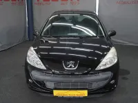 Gebraucht Peugeot 206+ 73 PS (53 kW) 2013 Schwarz Kleinwagen
