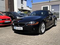 Gebraucht BMW Z4 Sport Line 192 PS (141 kW) 2004 Black sapphire metallic Cabrio