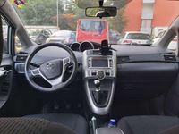 Gebraucht Toyota Verso 126 PS (92 kW) 2012 Grau Van / Kleinbus