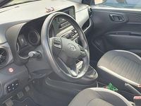 Gebraucht Hyundai i10 Trend 67 PS (49 kW) 2022 Blau Kleinwagen