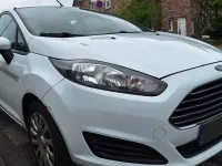 Gebraucht Ford Fiesta 95 PS (69 kW) 2012 Weiß Kleinwagen