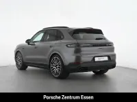 Gebraucht Porsche Cayenne 470 PS (345 kW) 2025 Grau SUV