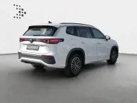 Gebraucht VW Tayron Life 150 PS (110 kW) 2025 Oryxweiß perlmutteffekt SUV