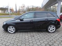 Gebraucht Mercedes B200 156 PS (114 kW) 2013 Kosmosschwarz  metalliclack Van / Kleinbus
