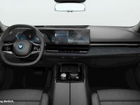 Gebraucht BMW 530e 190 PS (139 kW) 2024 Saphirschwarz Kombi