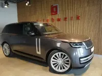 Gebraucht Land Rover Range Rover First Edition 530 PS (389 kW) 2022 Braun SUV