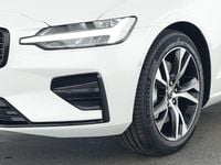 Gebraucht Volvo V60 Plus 197 PS (144 kW) 2025 Weiss Kombi