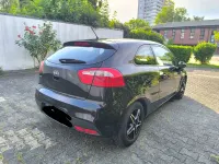 Gebraucht Kia Rio 86 PS (63 kW) 2014 Schwarz Limousine