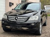 Second-hand Mercedes ML320 224 CP (164 kW) 2007 Negru SUV
