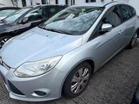 Gebraucht Ford Focus 116 PS (85 kW) 2011 Grau Limousine