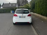Gebraucht Kia Venga FIFA World Cup Edition 125 PS (91 kW) 2014 Weiß Kleinwagen