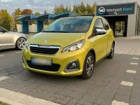 Gebraucht Peugeot 108 Collection 72 PS (52 kW) 2019 Grün Limousine