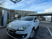 Gebraucht Renault Mégane Dynamique 110 PS (80 kW) 2012 Weiß Limousine