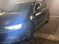 Gebraucht VW Passat R-line 200 PS (147 kW) 2021 Schwarz Kombi