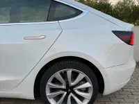 Second-hand Tesla Model 3 Standard Range Plus 239 kW (325 CP) 2020 Alb Berlinǎ