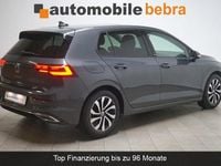 Gebraucht VW Golf VIII Active 150 PS (110 kW) 2022 Delfingrau Limousine