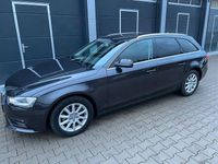 Gebraucht Audi A4 Attraction 170 PS (125 kW) 2013 Grau Kombi