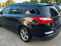 Gebraucht Ford Focus 100 PS (73 kW) 2013 Schwarz Kombi
