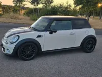 Gebraucht Mini Cooper Coupé 122 PS (89 kW) 2011 Weiß Coupé