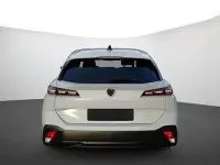 Gebraucht Peugeot 308 SW Active 131 PS (96 kW) 2023 Weiß Kombi