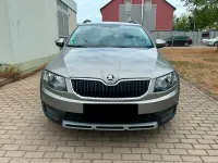 Gebraucht Skoda Octavia 184 PS (135 kW) 2015 Beige Kombi