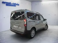 Gebraucht Ford Tourneo Courier Titanium 125 PS (91 kW) 2025 Grau Van / Kleinbus