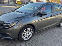 Gebraucht Opel Astra 136 PS (100 kW) 2019 Grau Kombi