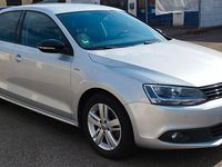 Gebraucht VW Jetta Trendline 105 PS (77 kW) 2013 Silber Limousine