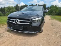 Gebraucht Mercedes B200 150 PS (110 kW) 2021 Schwarz Kleinwagen