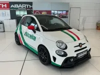 Gebraucht Abarth 595 165 PS (121 kW) 2022 Gara weiß / dach schwarz Kleinwagen