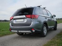 Gebraucht Mitsubishi Outlander 150 PS (110 kW) 2017 Silber SUV