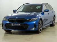 Gebraucht BMW 330e M Sport 292 PS (214 kW) 2022 Portimao blau m Kombi